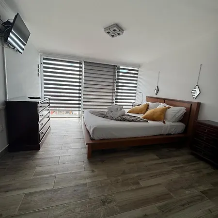 Casa Sienna Calheta-a Spectacular Ocean View Place * Calheta (Madeira)