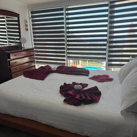 Casa Sienna Calheta-a Spectacular Ocean View Place Calheta (Madeira)